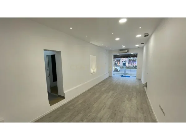 Japim Ambient me Qera te Rruga Bardhyl.