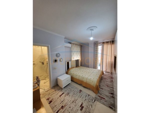 Tirane, jepet me qera apartament 2+1, Kati 3, 92 m² 400 € (Fresk)