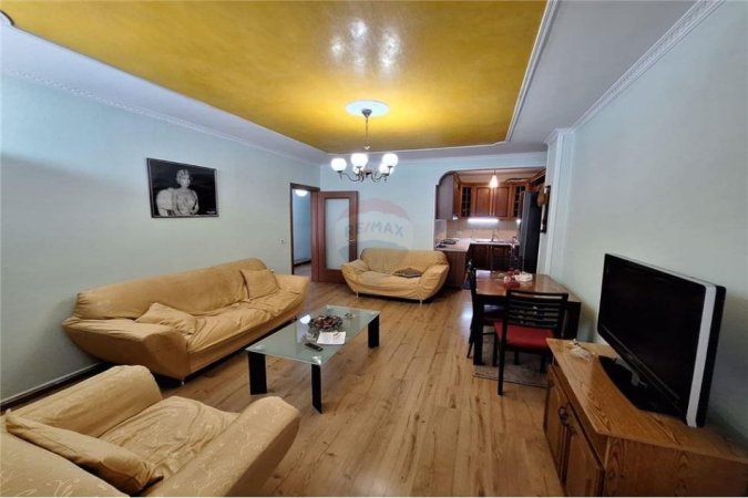 Tirane, jepet me qera apartament 2+1+Ballkon, Kati 1, 85 m² 550 € (Don Bosko)