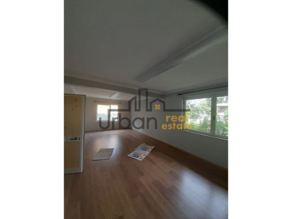 Tirane, shes Vile 4 Katshe, 563 m² 900,000 € (Vilat Gjermane)