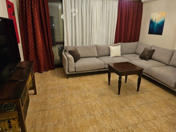 Bllok, jepet me qera apartament 1+1+Aneks+Ballkon, Kati 8, 140 m² 900 €