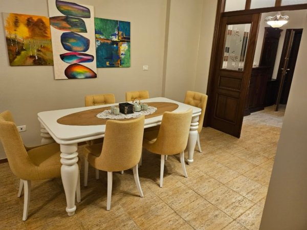 Bllok, jepet me qera apartament 1+1+Aneks+Ballkon, Kati 8, 140 m² 900 €