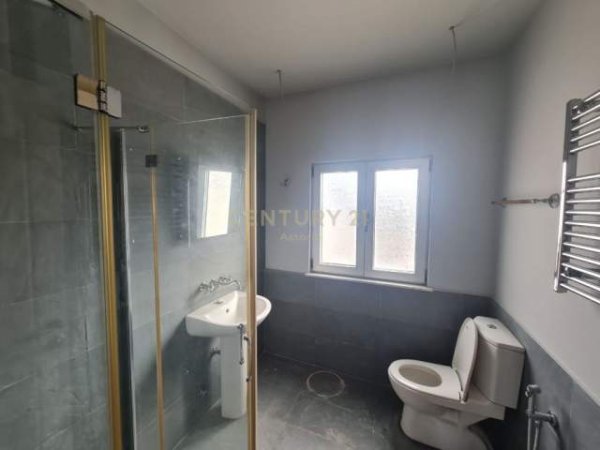 Tirane, shitet apartament 2+1+A Kati 5, 68 m² 99.000 Euro (Durresit)