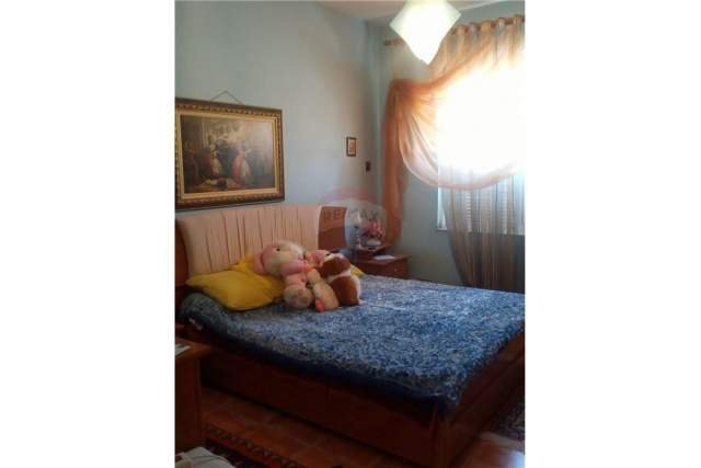 Tirane, jepet me qera apartament 1+1 Kati 4, 74 m² 350 Euro (Garda Bllok)