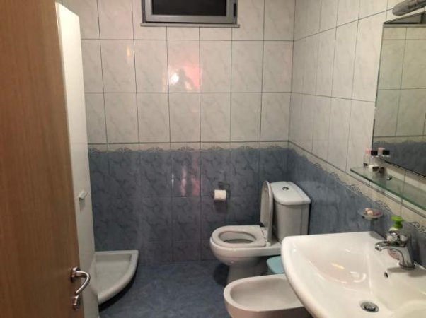 Tirane, jap me qera apartament 2+1 Kati 3, 104 m² 450 Euro