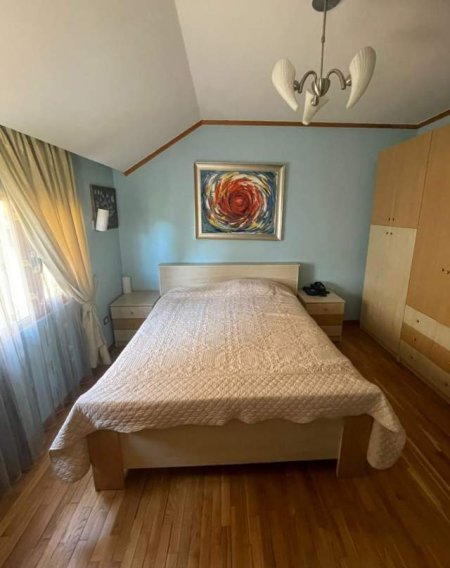 Tirane, jepet me qera apartament 3+1+A+BLK Kati 3, 125 m² 500 Euro (Qyteti studenti)