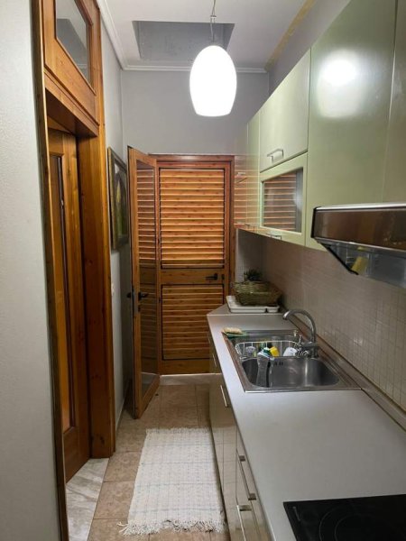 Tirane, jepet me qera apartament 3+1+A+BLK Kati 3, 125 m² 500 Euro (Qyteti studenti)