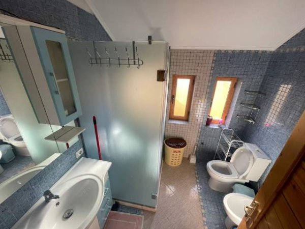Tirane, jepet me qera apartament 3+1+A+BLK Kati 3, 125 m² 500 Euro (Qyteti studenti)
