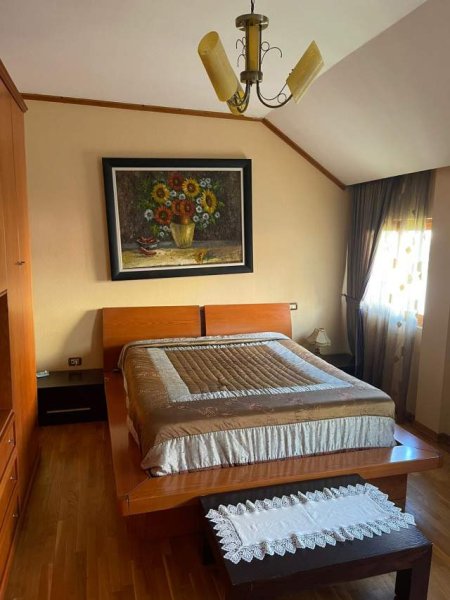 Tirane, jepet me qera apartament 3+1+A+BLK Kati 3, 125 m² 500 Euro (Qyteti studenti)
