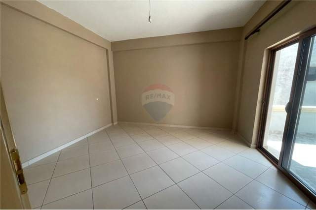 Tirane, jepet me qera apartament 2+1 Kati 1, 120 m² 27.000 Leke (Don Bosko)