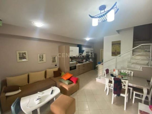 Gjiri Lalezit, shes apartament duplex 3+1+A+BLK Kati 1, 217 m² 265.000 Euro (Kompleksi Lura 1)