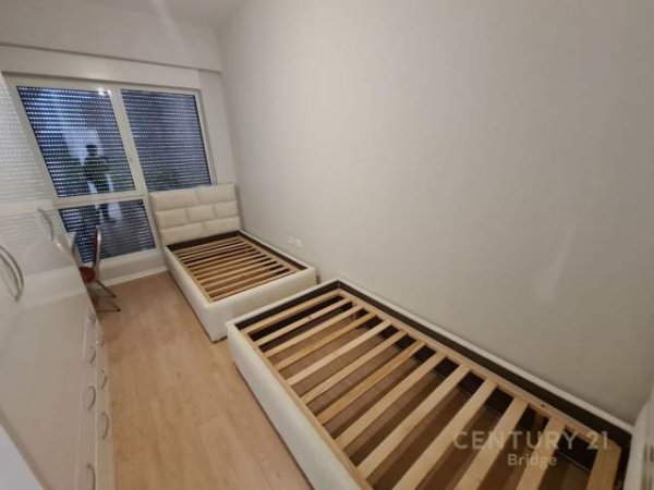 Shitet apartament 2+1 te Kompleksi Magnet, Kati 3, 141.000 Euro (KONTAKTI 21 DHJETORI)