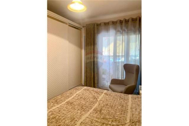 Tirane, jepet me qera apartament 2+1 Kati 8, 100 m² 450 Euro (komuna e parisit)