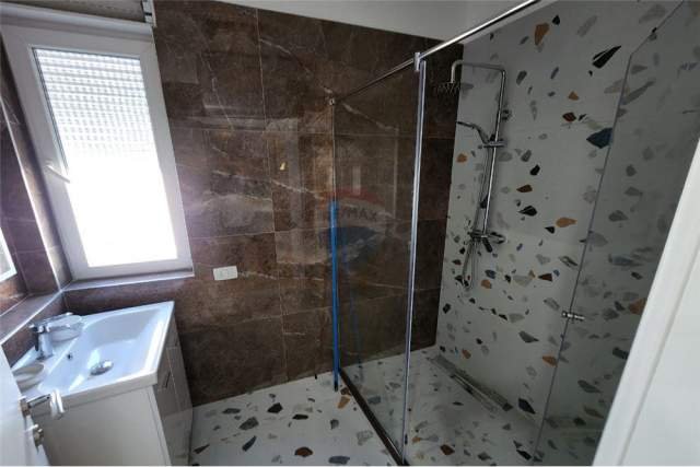 Tirane, jepet me qera apartament 1+1 Kati 3, 55 m² 400 Euro (21 dhjetori)