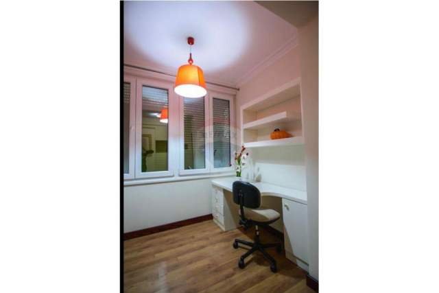 Tirane, jepet me qera Vile 2+1+A+BLK Kati 2, 110 m² 420 Euro (rruga migjeni)