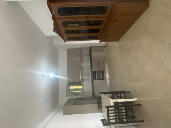 Vlore, jepet me qera apartament 2+1+BLK Kati 4, 100 m² 25.000 Leke