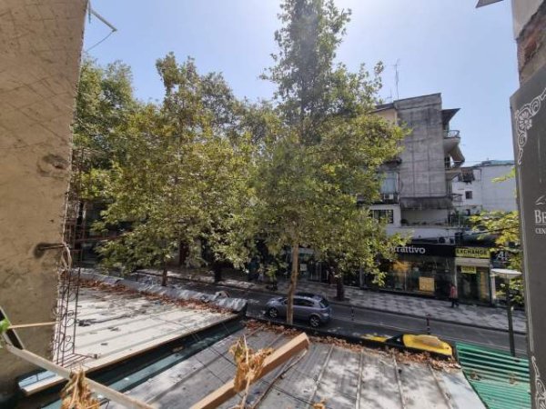 Tirane, jepet me qera apartament 1+1+A Kati 1, 60 m² 480 Euro (Rruga Myslym Shyri)