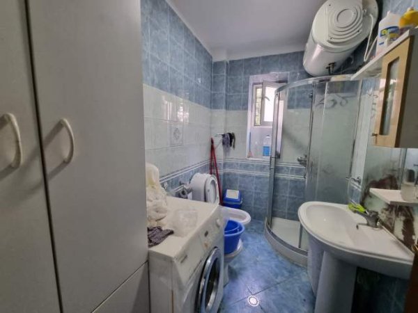 Tirane, jepet me qera apartament 1+1+A Kati 1, 60 m² 480 Euro (Rruga Myslym Shyri)