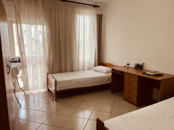 Tirane, jepet me qera apartament 2+1+BLK Kati 7, 108 m² 520 Euro (prane Square 21)