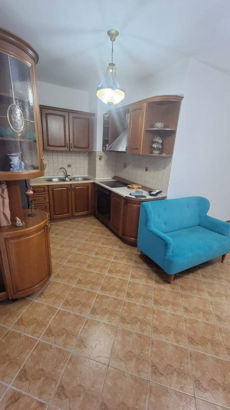 Tirane, jepet me qera apartament 2+1+A+BLK Kati 6, 85 m² 350 Euro (haxhi hysen dalliu)