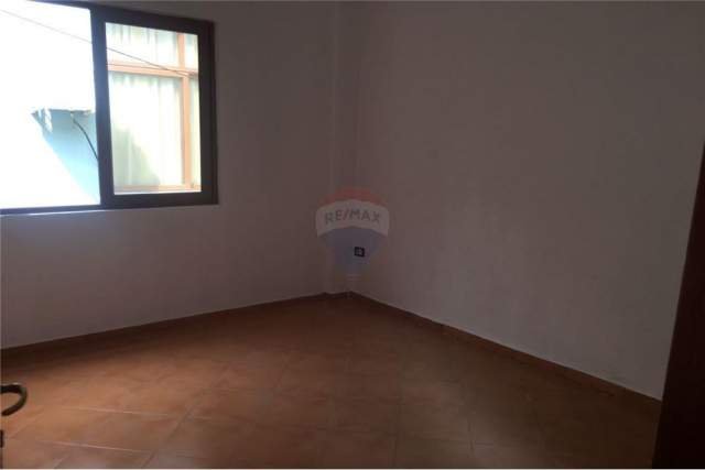 Tirane, jepet me qera shtepi 2+1 Kati 2, 80 m² 30.000 Leke (Don Bosko)