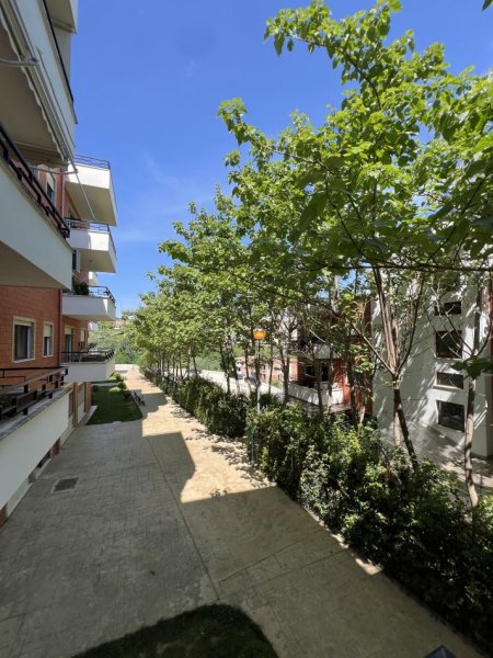 Super apartament me qera te Kopshti Botanik 2+1+Ballkon, Kati 1, 91 m² 500 €