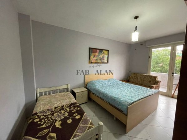 Vlore, jepet me qera apartament 1+1, Kati 3, 70 m² 400 € (Zogu i Zi)