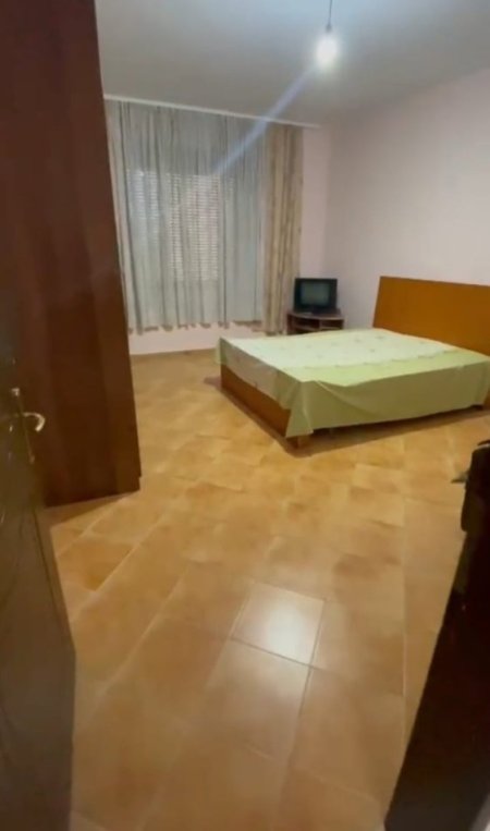 Tirane, jepet me qera Vile 1+1, Kati 3, 70 m² 340 € (ilia delo sheperi)