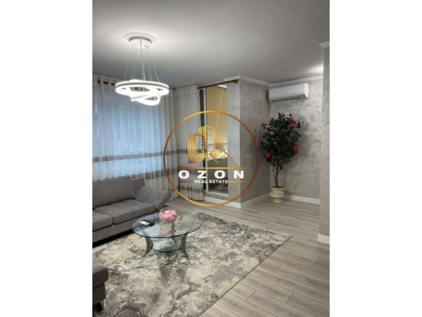 JEPET ME QERA APARTAMENT 1+1 TEK RRUGA E KOSOVAREVE 700 Euro!!