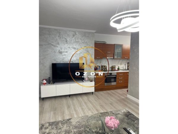 JEPET ME QERA APARTAMENT 1+1 TEK RRUGA E KOSOVAREVE 700 Euro!!