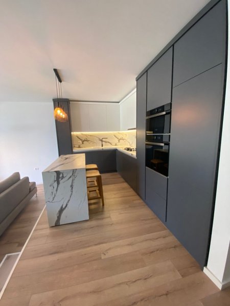 Tirane, jepet me qera apartament duplex 2+1+Aneks+Ballkon, Kati 1, 240 m² 1,300 € (MULLET)