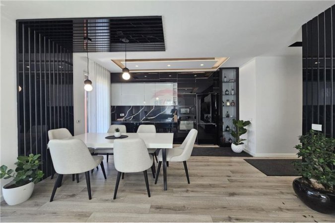 Tirane, shes apartament 2+1+Aneks+Ballkon, Kati 2, 114 m² 269,000 € (TEG)