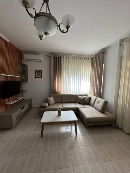 Tirane, jepet me qera apartament 2+1, Kati 5, 100 m² 500 € (5 maji)