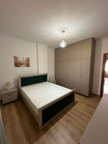 Tirane, jepet me qera apartament 2+1, Kati 5, 100 m² 500 € (5 maji)