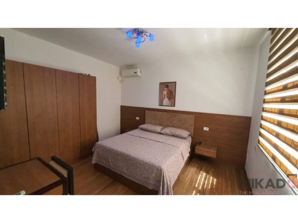 shitet 1 Katshe, , 400 m² 150,000 €