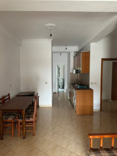 Tirane, jepet me qera Vile 2+1, Kati 3, 85 m² 320 € (KOMPLEKSI GRAND)