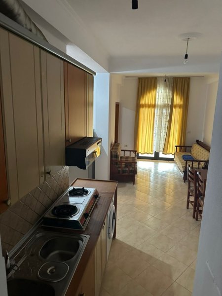 Tirane, jepet me qera Vile 2+1, Kati 3, 85 m² 320 € (KOMPLEKSI GRAND)