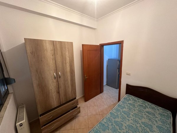 Tirane, jepet me qera Vile 2+1, Kati 3, 85 m² 320 € (KOMPLEKSI GRAND)