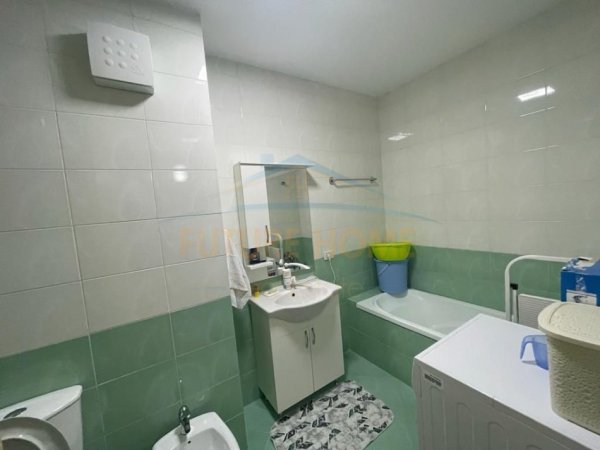 Tirane, shitet apartament 3+1+Ballkon, Kati 4, 119 m² (Jordan misja)