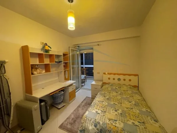 Tirane, shitet apartament 3+1+Ballkon, Kati 4, 119 m² (Jordan misja)