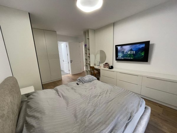 Tirane, jepet me qera apartament 2+1+Aneks+Ballkon, Kati 6, 119 m² 1,500 € (Rruga e Kavajës)