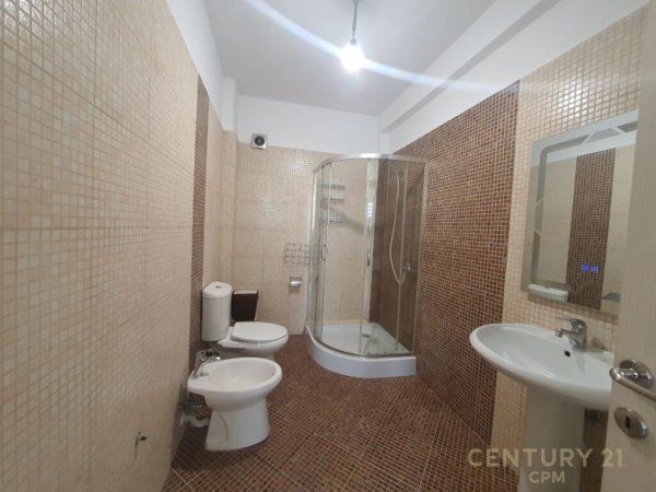 Tirane, shitet apartament , Kati 3, 111 m² 125,000 € 