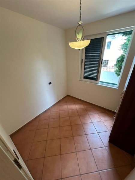 Tirane, shitet Vile 3 Katshe, , 410 m² 650,000 € (Selite)