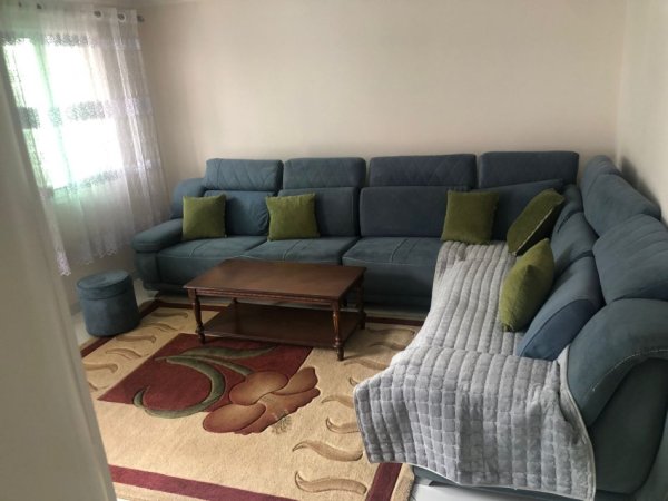 Tirane, jepet me qera apartament 2+1, 145 m² 700 € (don bosko)