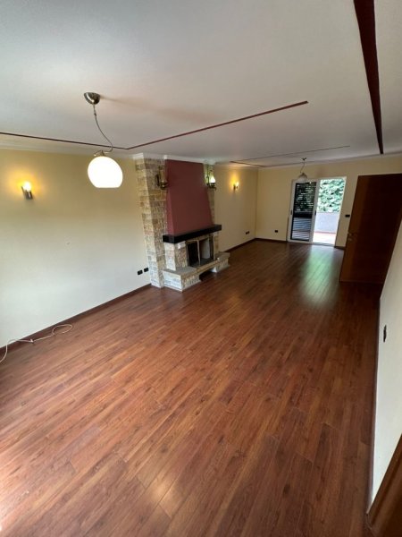 Tirane, shitet Vile 3 Katshe, Kati 3, 410 m² 650,000 € (Selite)