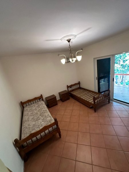 Tirane, shitet Vile 3 Katshe, Kati 3, 410 m² 650,000 € (Selite)