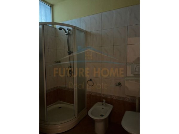 Durres Plazh, shitet apartament 1+1+Ballkon, Kati 7, 65,000 € (Pavarsia)
