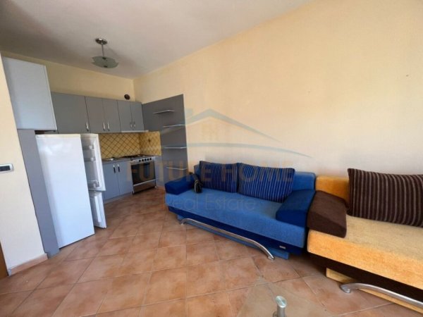 Durres Plazh, shitet apartament 1+1+Ballkon, Kati 7, 65,000 € (Pavarsia)