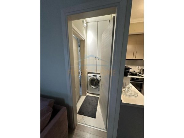 Tirane, jepet me qera apartament 1+1, Kati 4, 68 m² 650 € (Rruga e Ullishtes)