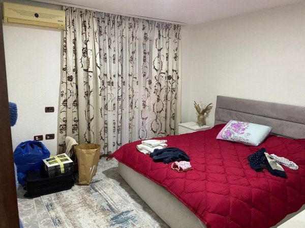 Tirane, shes apartament 3+1+Ballkon, Kati 4, 120 m² 140,000 € (Ali Dem)